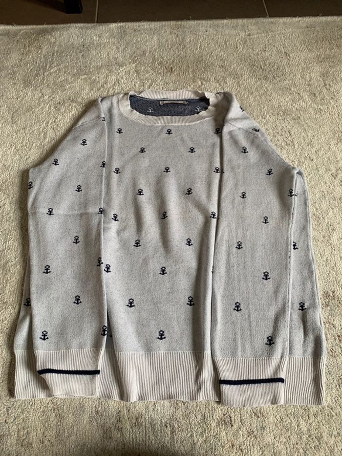Pull style marin taille M Pull & Bear