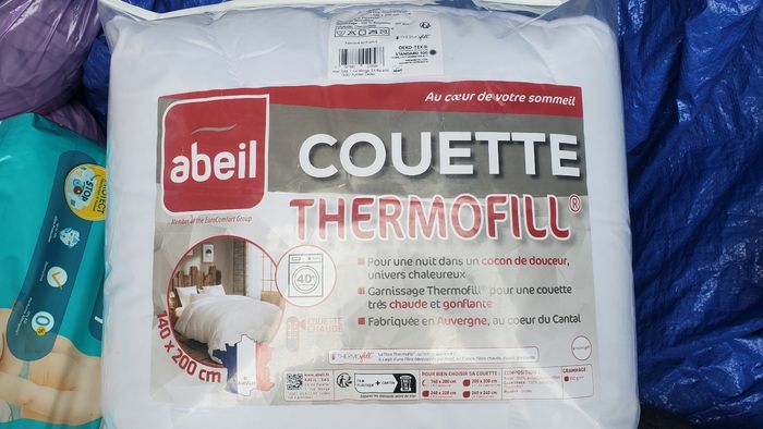 Couette Abeil 140×200cm Neuve.