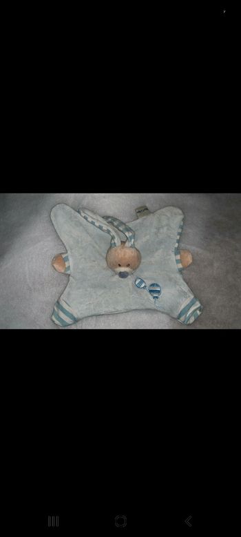 Doudou bleu  bout chou