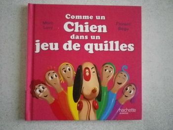 COMME UN CHIEN DANS UN JEU DE QUILLES