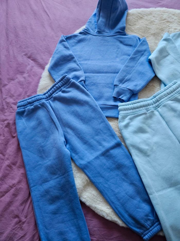 Lot de 2 ensembles Stitch et Reine des Neiges taille 3/4 ans neuf - photo numéro 7