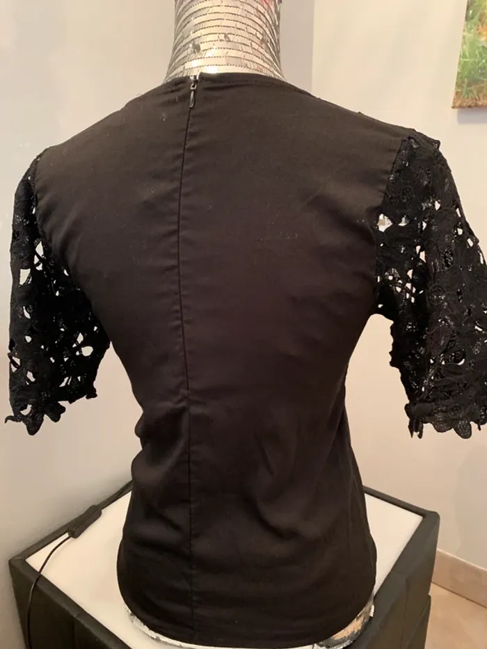 Top noir taille 38 - photo numéro 4