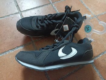 Basket toile noire taille 34