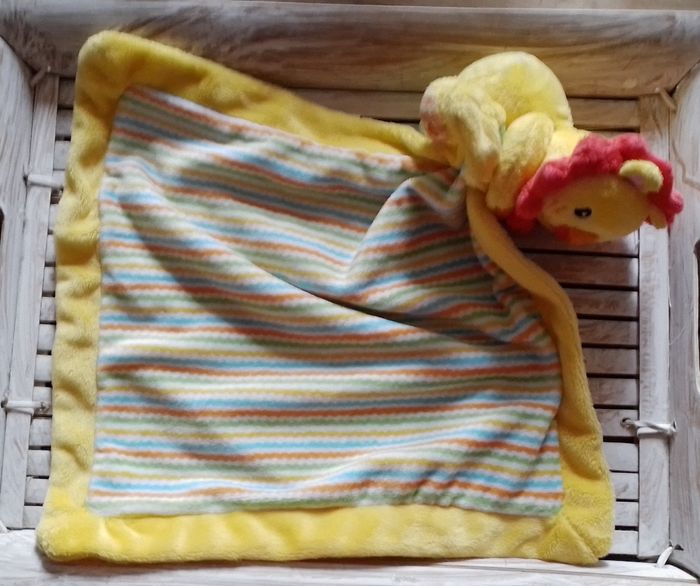 Grand doudou plat lion, Fisher price - photo numéro 4