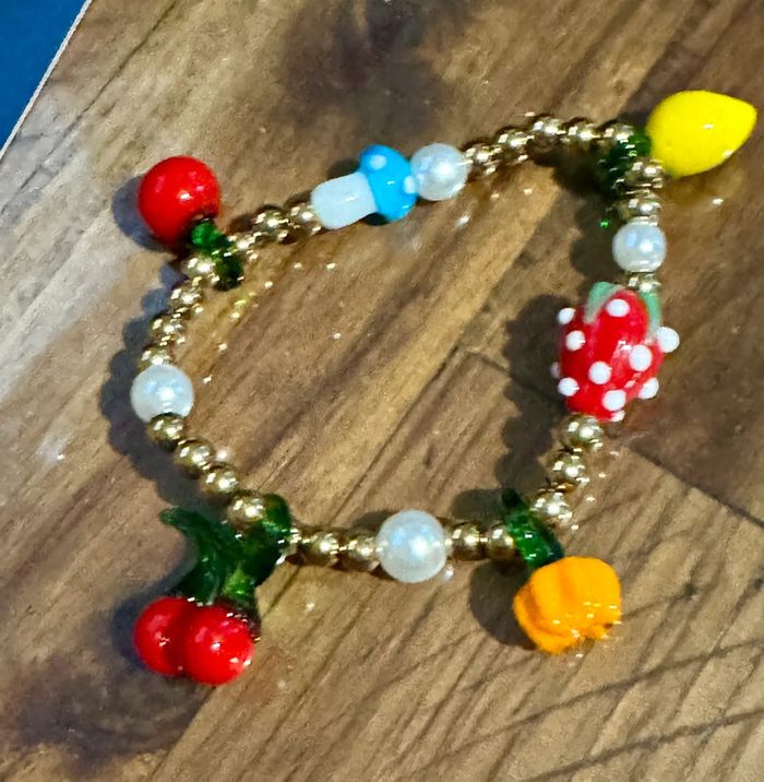 Bracelet perles boules acier inoxydable or réglable fruits en verres habaha Paris