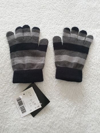 Paire de gants neuves