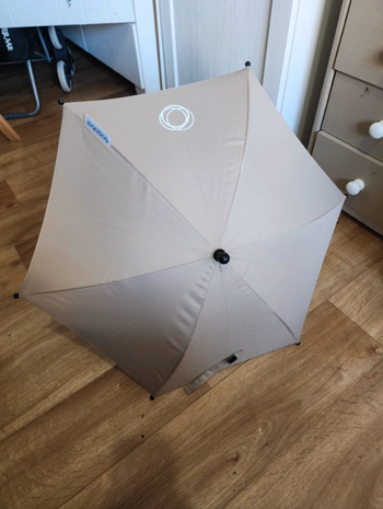 ombrelle bugaboo anti uv beige