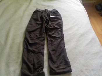 Pantalon , T . 10 ans