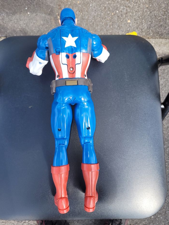 Figurine capitaine américa - photo numéro 2