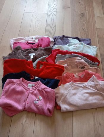 Lot de vêtements taille 12 mois