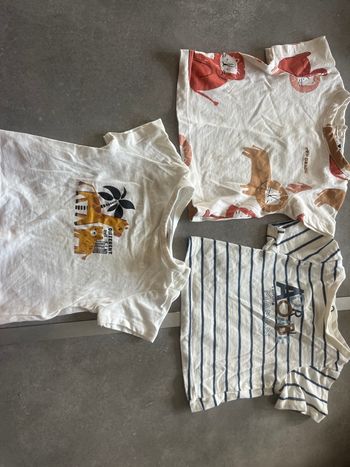 Lot de t-shirt marque kiabi 3 mois