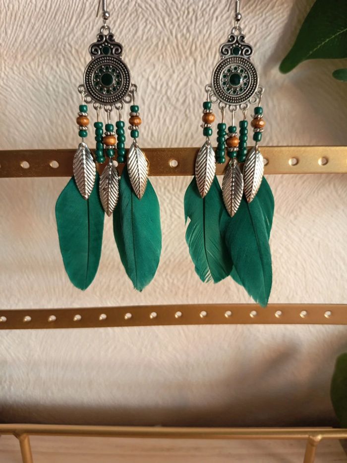 Boucles d’oreilles pendantes – Style bohème à plumes - photo numéro 3