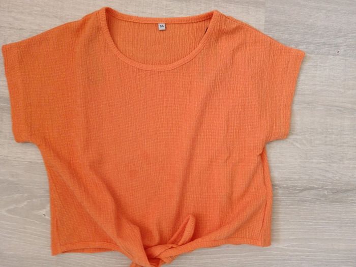 Ensemble jupe t shirt - photo numéro 3