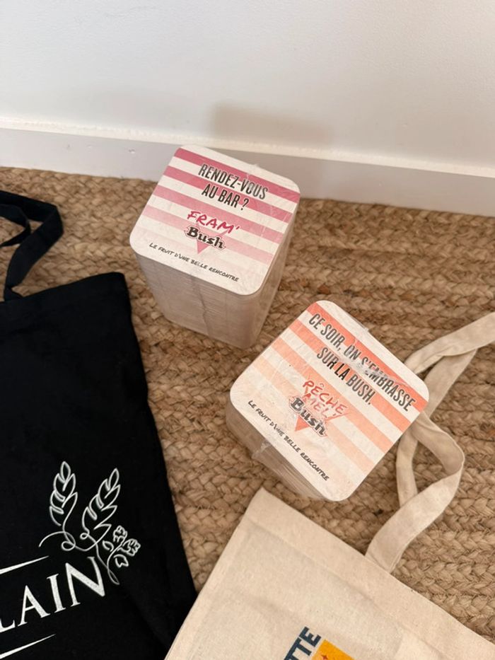 Lot de goodies castelain la cadette Bush Kasteel bière brasserie sac tote bag coton sous verre cabas - photo numéro 4