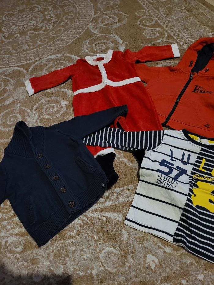Lot vêtements 18 mois - photo numéro 2