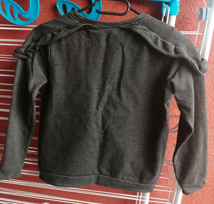 Pull gris - photo numéro 2