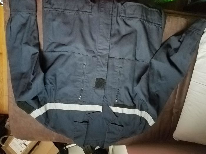 Veste pompier taille 96/100 - photo numéro 1