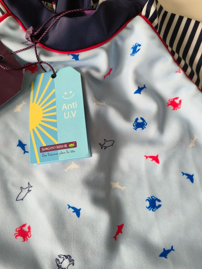 Tee shirt Anti-UV sergent major taille 122 cm neuf - photo numéro 3