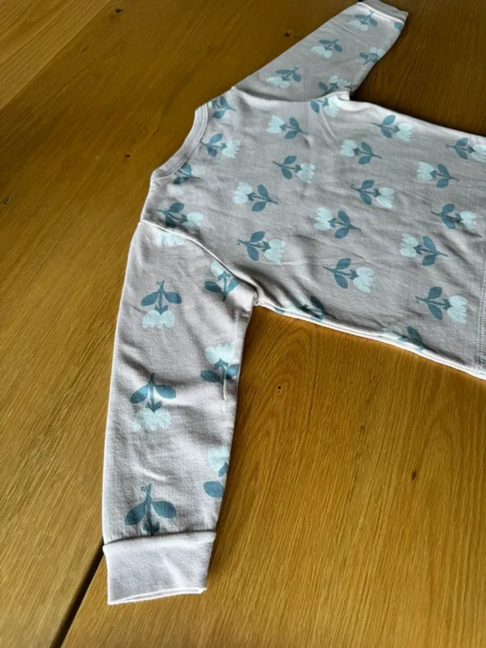 Pyjama 2 pièces ML en molleton rose pâle et fleurs grises/blanches - Taille 4 Ans - photo numéro 10