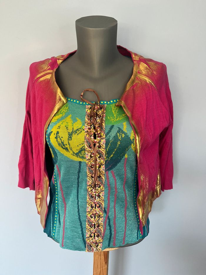 Ensemble 2 pièces Louise Della (haut T2 + gilet T3) - Tons bleus & roses