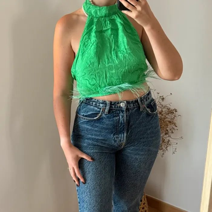 Haut Bershka plumes dos nu