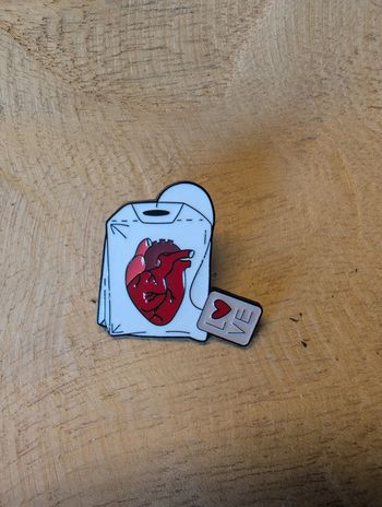 Pin's love coeur à infuser