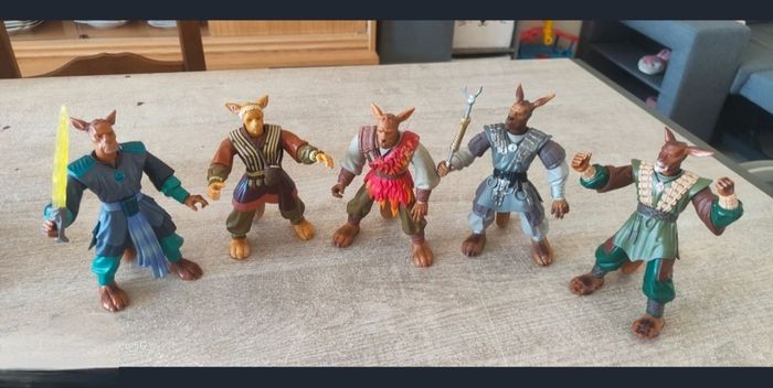Figurine magic warrior