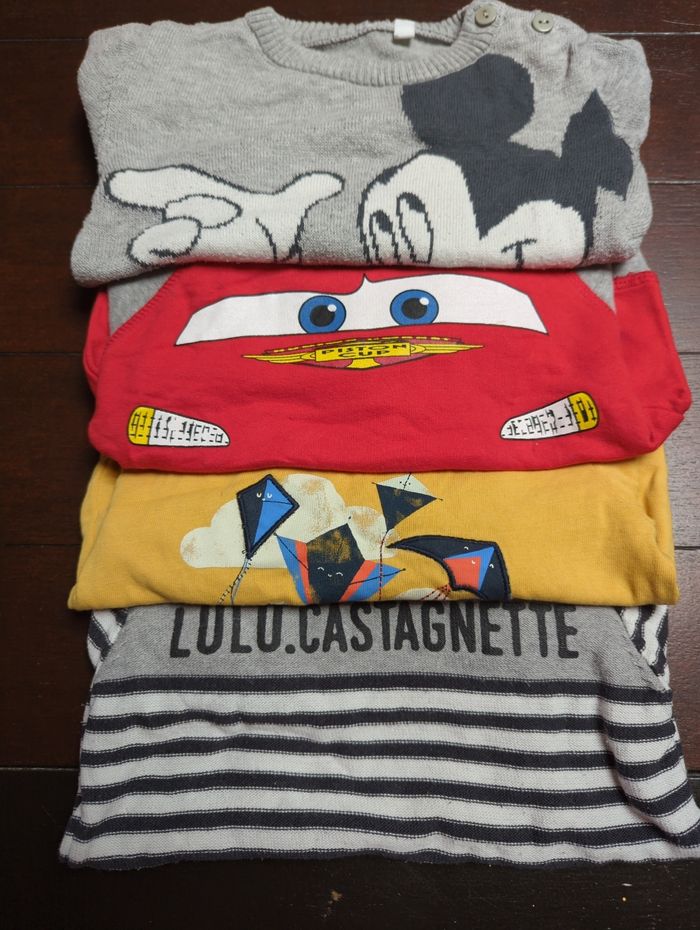 Lot n°2 pulls 18 mois