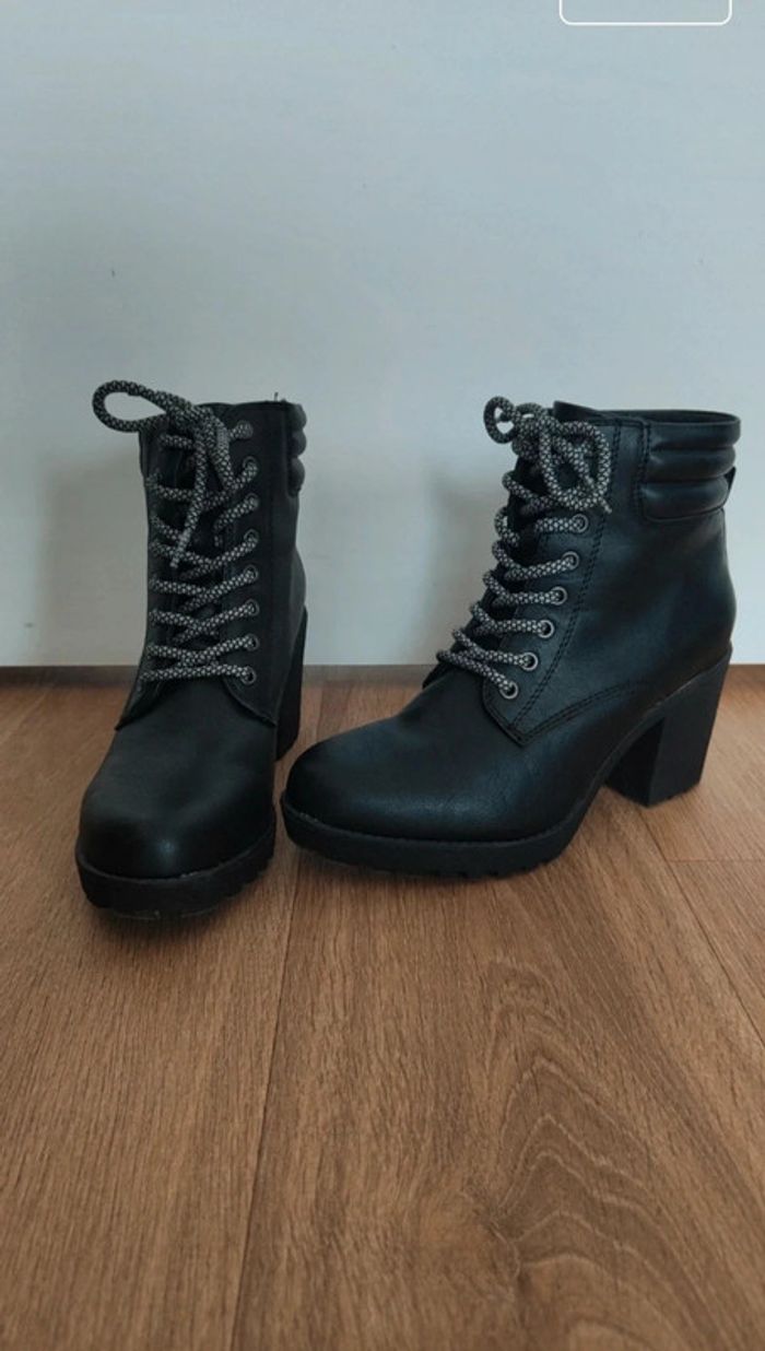 Bottines pointure 38 - photo numéro 2