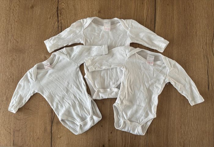 3 bodies blancs Tex 3mois
