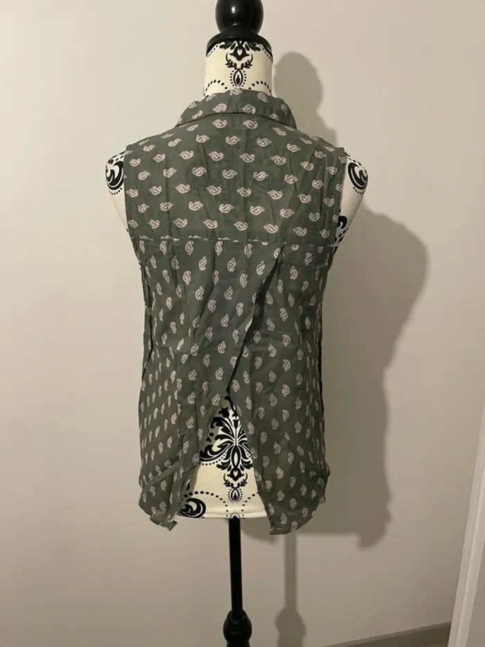 Débardeur chemise sans manche kaki motifs rose et blanc dos ouvert Jennyfer taille S - photo numéro 4