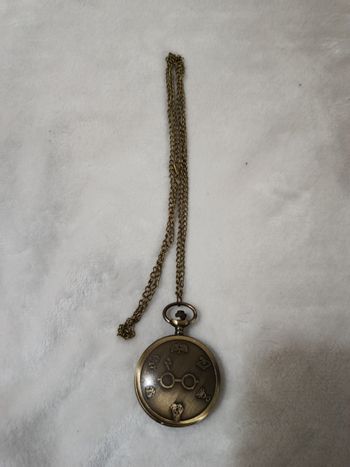 A saisir, très belle montre " Harry Potter " ( bien lire svp )