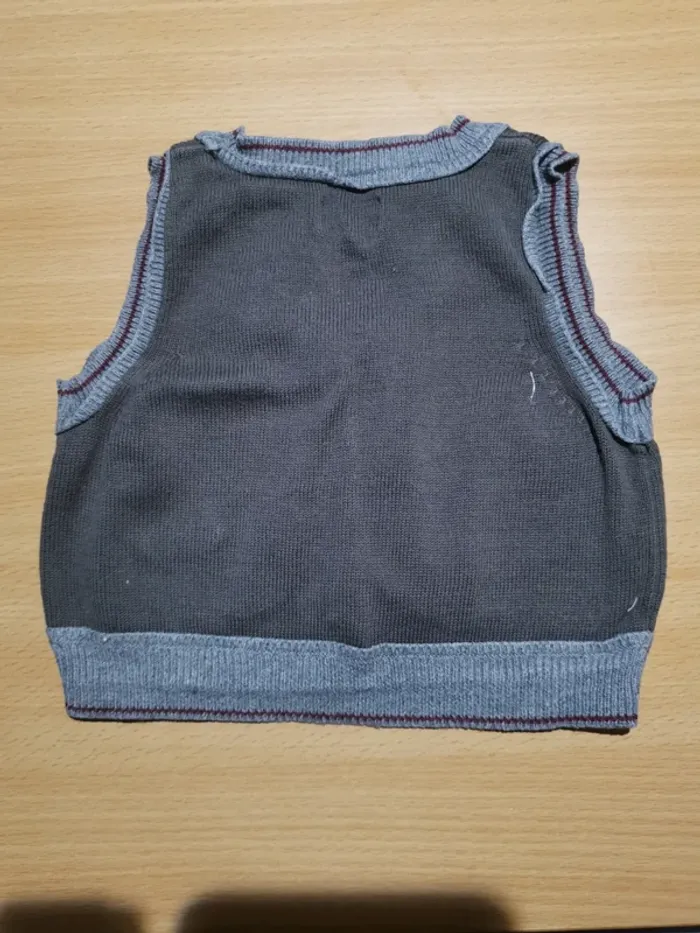 Gilet sans manches 1 mois - photo numéro 2
