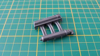 Partie moteur pièce détachée miniature Burago Mercedes 300 SL 1954 1/18 1/18e #B16