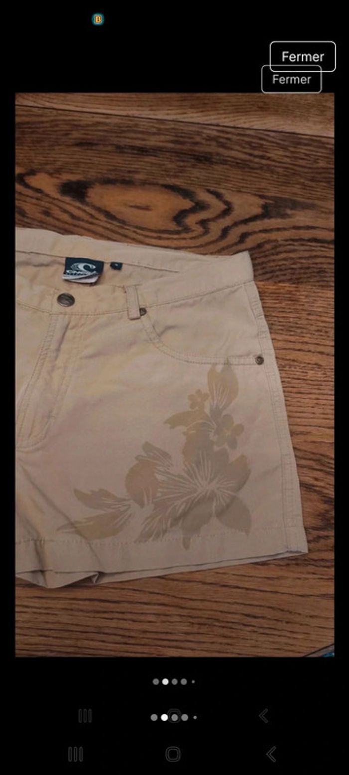 Jolie Short femme beige O'Neill taille S - photo numéro 2