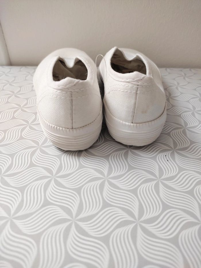 Ballerines blanches neuves 26 - photo numéro 3