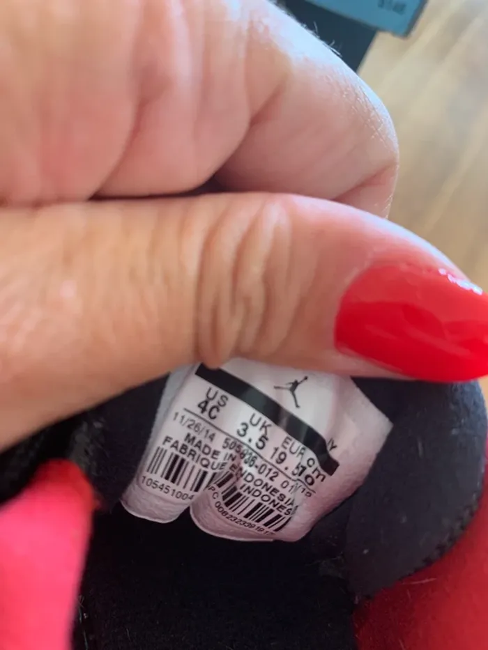 Basket Jordan taille 19.5 - photo numéro 7