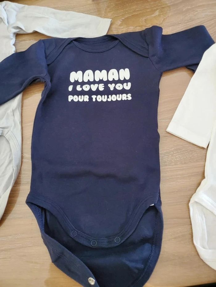 Lot de 3 bodies taille 9 mois - photo numéro 2