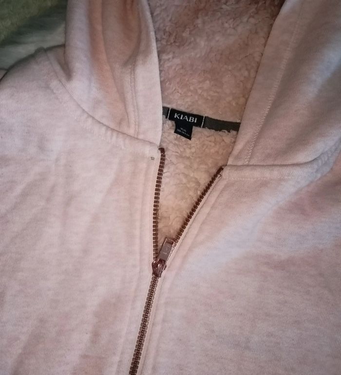 Sweat / veste à capuche fourré - photo numéro 2