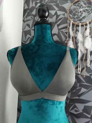 Soutien-gorge kaki sans armature / H&M / (L)