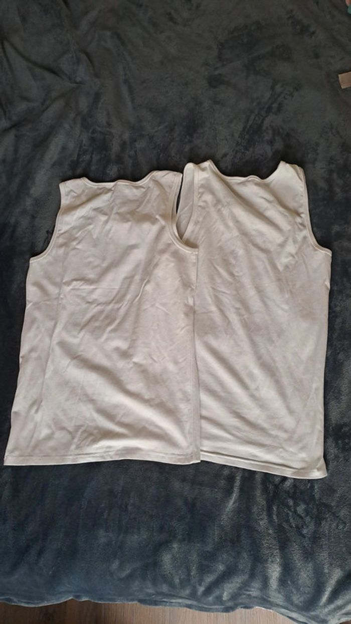 💚Lot 2 débardeurs blancs – taille 12 ans - photo numéro 4