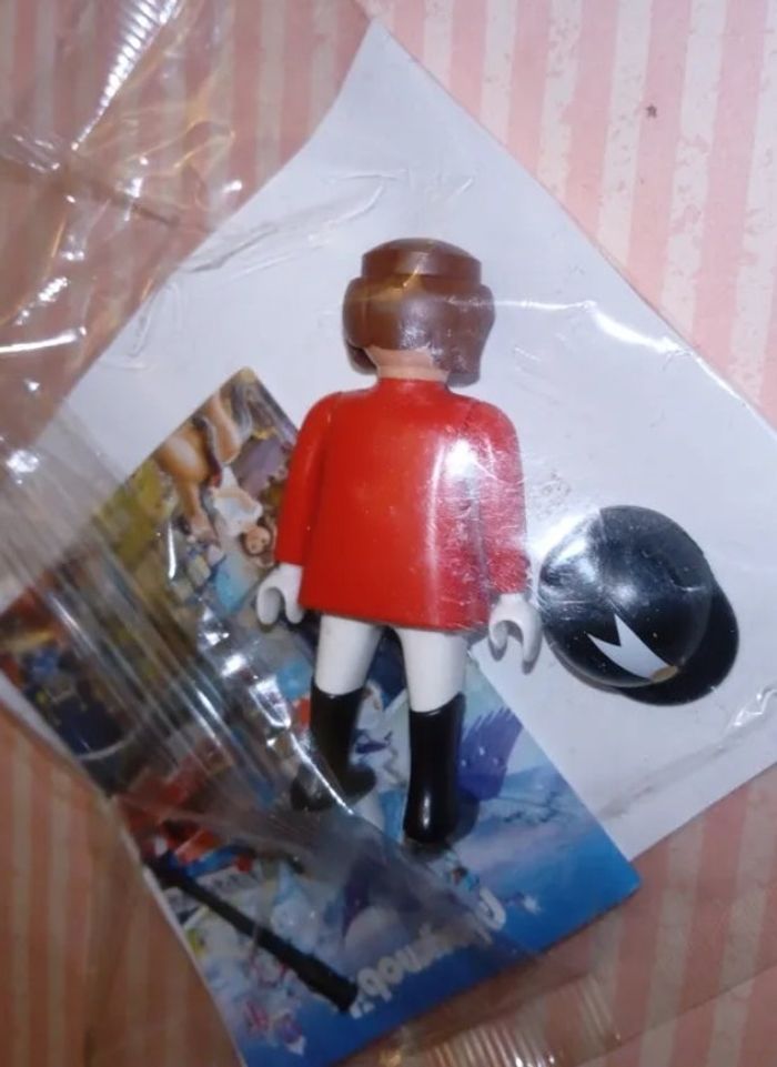 Cavalière playmobil 015 neuf - photo numéro 3