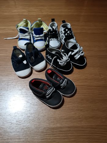 5 paires de chaussures