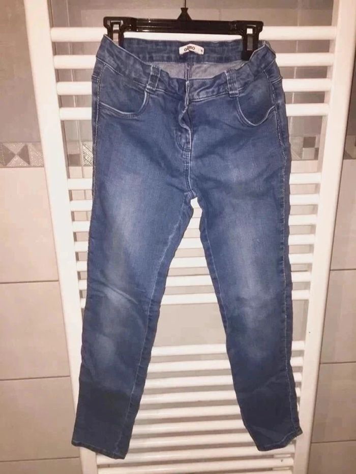 Jeans slim Gemo 10 ans en tbe à 5 euros