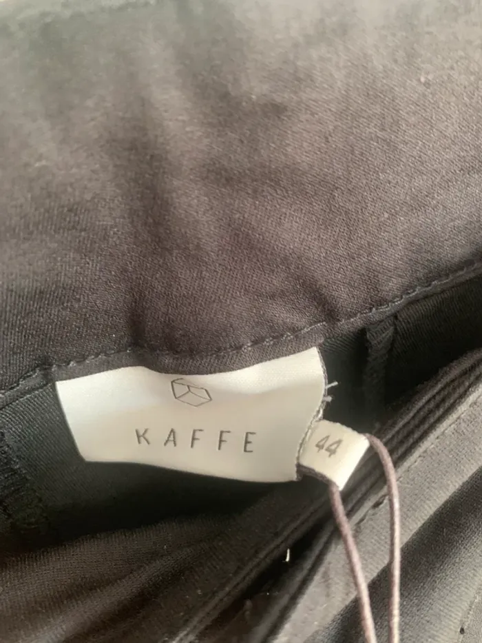 Kaffe pantalon T44 - photo numéro 4