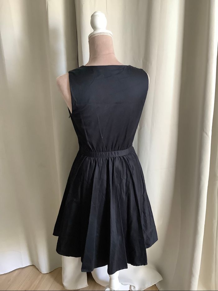 Robe noire Coupe patineuse Effet drapé devant naf naf o comme neuve - photo numéro 7