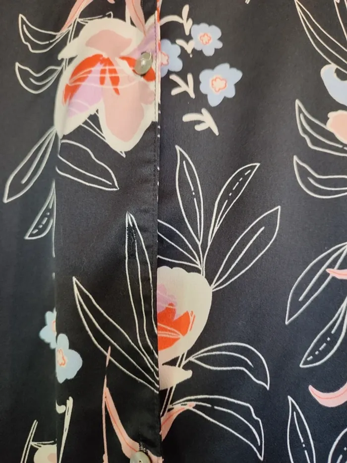 Blouse fluide à motifs 🌸 - photo numéro 3