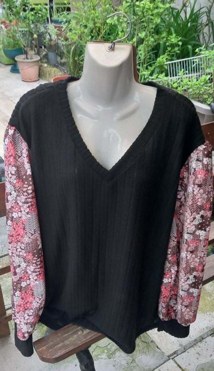 T shirt  uni manches fleuries