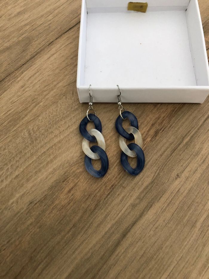 Boucles d’oreilles en maille