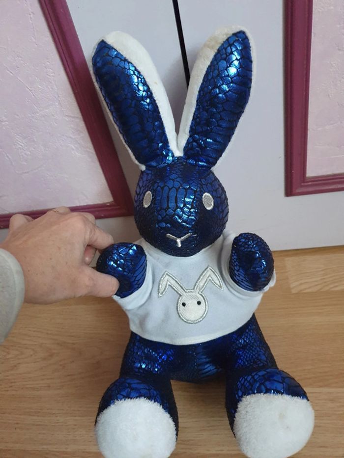 Peluche playboy bleu + strass (h 35+ l15)cm - photo numéro 3